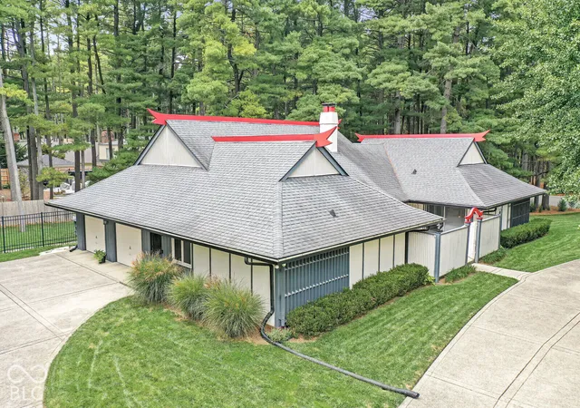 Photo 2 of Single family home for sale at 7622 Silverpine Ct, Indianapolis, IN 46250 | MLS# 22127353 | Listing updated on 2026-10-02