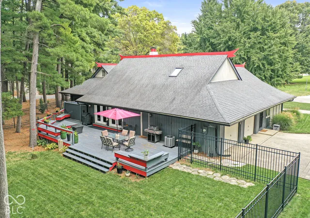 Photo 3 of Single family home for sale at 7622 Silverpine Ct, Indianapolis, IN 46250 | MLS# 22127353 | Listing updated on 2026-10-02