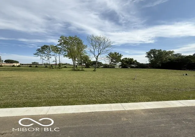 Land for sale at 4874 Lakeview Dr, Greenwood, IN 46143 | MLS# 22127357