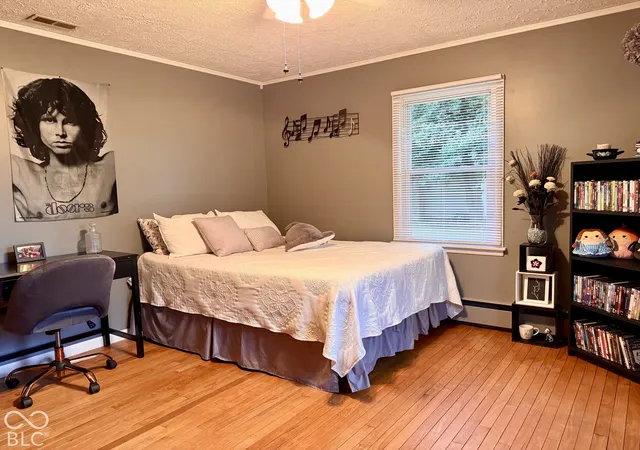 Photo 2 of Single family home for sale at 2344 W Del Mar Dr, Crawfordsville, IN 47933 | MLS# 22127360 | Listing updated on 2026-09-30