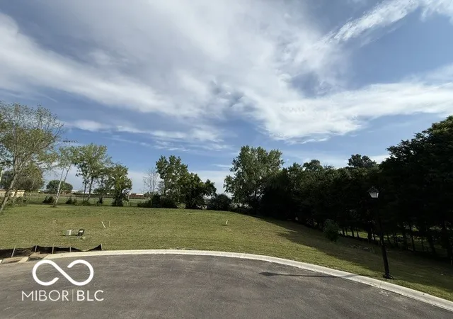Land for sale at 4888 Lakeview Dr, Greenwood, IN 46143 | MLS# 22127362
