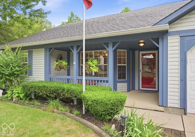 Photo 3 of Single family home for sale at 6935 Cross Key Dr, Indianapolis, IN 46268 | MLS# 22127372 | Listing updated on 2026-09-26