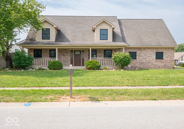 Single family home for sale at 62 Eastview Dr, Bargersville, IN 46106 | MLS# 22127380