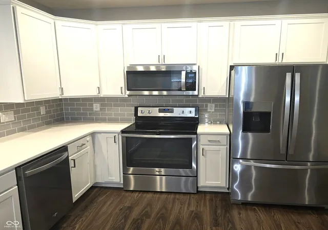 Photo 4 of Single family home for sale at 4343 Switchgrass Way, Indianapolis, IN 46237 | MLS# 22127383 | Listing updated on 2026-09-22