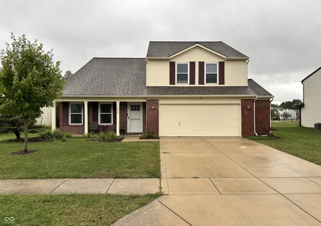 Single family home for sale at 1274 River Ridge Dr, Brownsburg, IN 46112 | MLS# 22127384