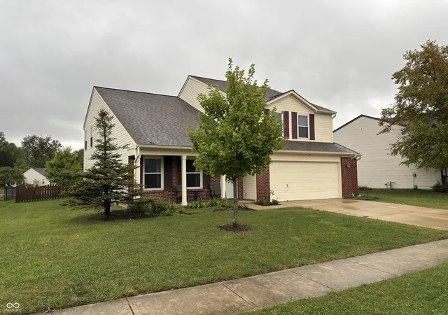 Photo 3 of Single family home for sale at 1274 River Ridge Dr, Brownsburg, IN 46112 | MLS# 22127384 | Listing updated on 2026-09-22