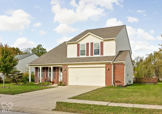 Photo 3 of Single family home for sale at 1274 River Ridge Dr, Brownsburg, IN 46112 | MLS# 22127384 | Listing updated on 2026-10-26