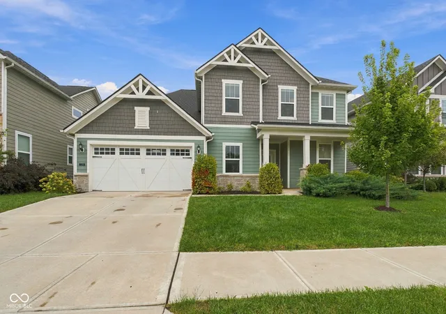 Single family home for sale at 5316 Rothbury Rd, Noblesville, IN 46062 | MLS# 22127389