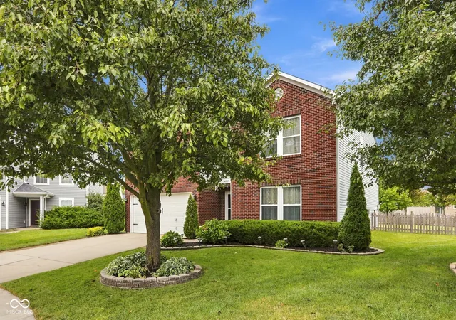 Photo 2 of Single family home for sale at 14555 Stewart Cir, Fishers, IN 46038 | MLS# 22127390 | Listing updated on 2026-09-22