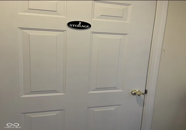 Photo 2 of Condo for sale at 1631 Lacebark Dr #J, Greenwood, IN 46143 | MLS# 22127391 | Listing updated on 2026-09-22