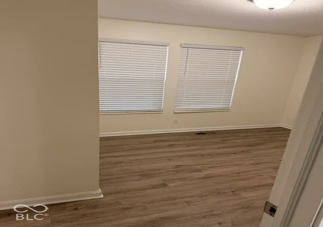 Photo 3 of Single family home for sale at 5038 Arling Ct, Indianapolis, IN 46237 | MLS# 22127395 | Listing updated on 2026-10-03