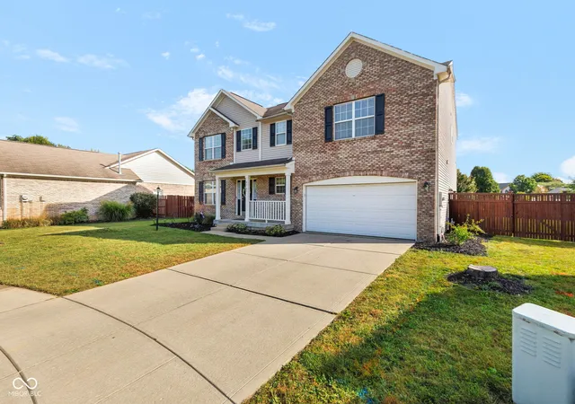 Photo 2 of Single family home for sale at 9107 Driftwood Ct, Mc Cordsville, IN 46055 | MLS# 22127400 | Listing updated on 2026-09-24