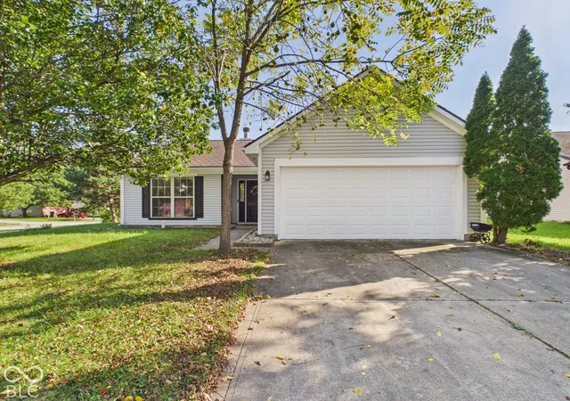 Photo 1 of Single family home for sale at 5516 Lake Boggs St, Indianapolis, IN 46254 | MLS# 22127407 | Listing updated on 2026-10-08