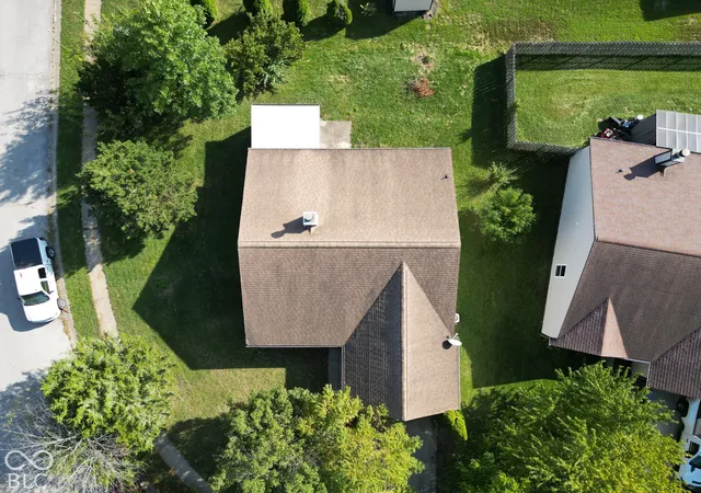Photo 3 of Single family home for sale at 5516 Lake Boggs St, Indianapolis, IN 46254 | MLS# 22127407 | Listing updated on 2026-10-08