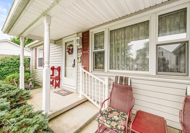 Photo 3 of Single family home for sale at 411 Linden Dr, Spiceland, IN 47385 | MLS# 22127419 | Listing updated on 2026-09-23