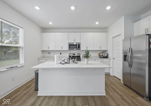 Photo 4 of Single family home for sale at 1528 Covington Blvd, Franklin, IN 46131 | MLS# 22127425 | Listing updated on 2026-10-05