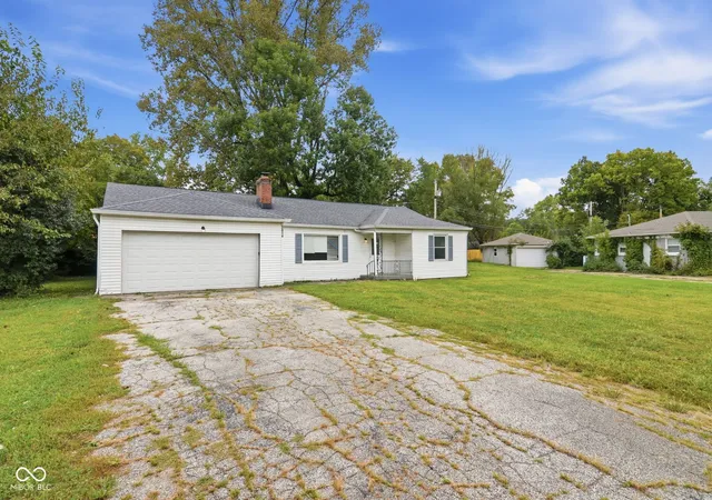 Photo 2 of Single family home for sale at 5614 N Victoria Dr, Indianapolis, IN 46228 | MLS# 22127427 | Listing updated on 2026-10-06