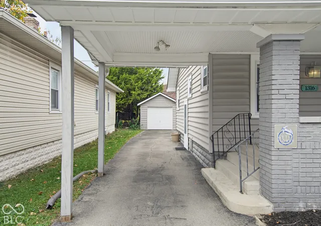 Photo 2 of Single family home for sale at 1316 N Linwood Ave, Indianapolis, IN 46201 | MLS# 22127434 | Listing updated on 2026-10-19