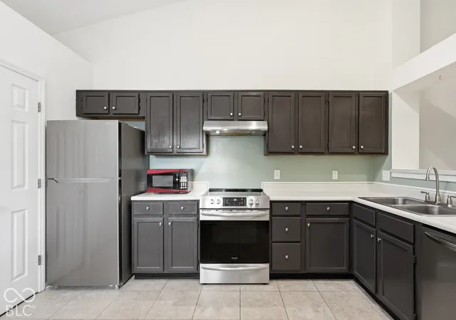 Photo 3 of Condo for sale at 7515 Reflections Dr #6-2, Indianapolis, IN 46214 | MLS# 22127436 | Listing updated on 2026-10-28