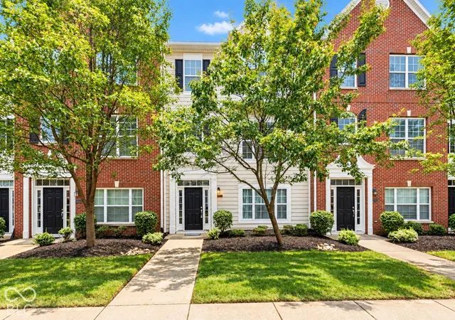 Condo for sale at 8260 Jo Ellen Dr, Fishers, IN 46038 | MLS# 22127438