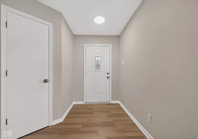 Photo 3 of Single family home for sale at 2203 Summerfield Dr, Plainfield, IN 46168 | MLS# 22127443 | Listing updated on 2026-09-22