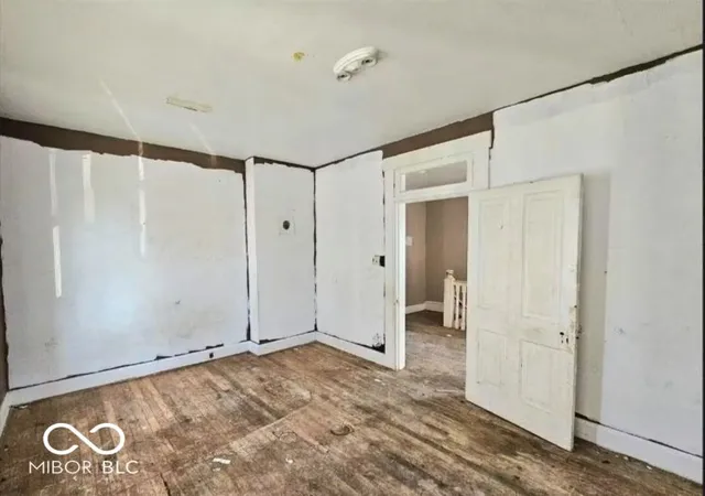 Photo 3 of Single family home for sale at 1027 S 8th Street, Richmond, IN 47374 | MLS# 22127455 | Listing updated on 2026-09-22