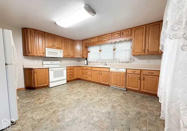 Photo 4 of Single family home for sale at 14718 N State Rd 9, Hope, IN 47246 | MLS# 22127463 | Listing updated on 2026-09-27