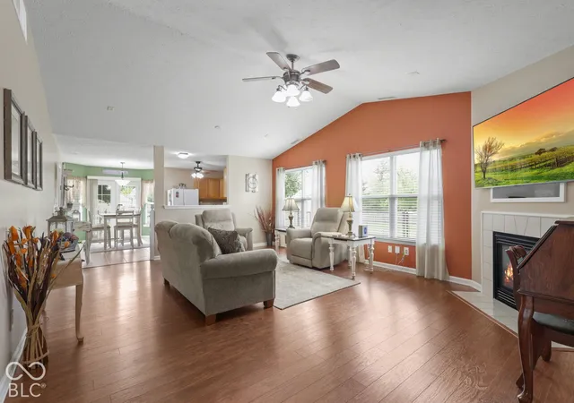 Photo 3 of Single family home for sale at 6519 Frankenberger Dr, Indianapolis, IN 46237 | MLS# 22127468 | Listing updated on 2026-10-01