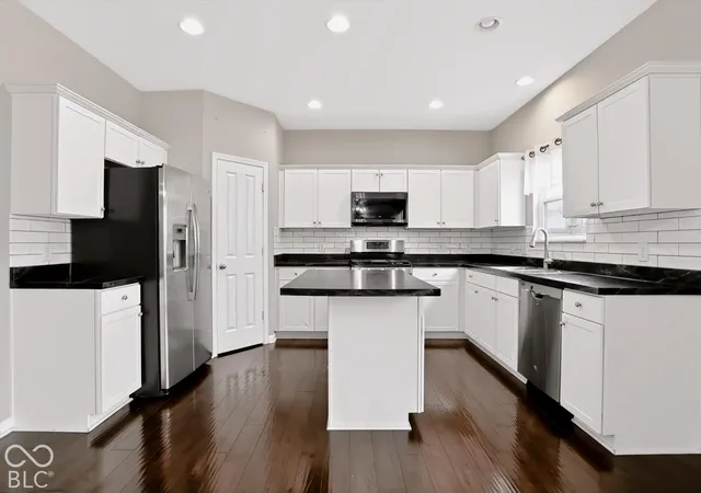 Photo 4 of Single family home for sale at 5151 Charmaine Ln, Plainfield, IN 46168 | MLS# 22127488 | Listing updated on 2026-09-25