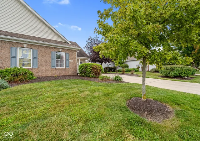 Photo 3 of Condo for sale at 1193 Fantail Dr, Greenwood, IN 46143 | MLS# 22127490 | Listing updated on 2026-09-22
