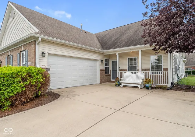 Condo for sale at 1193 Fantail Dr, Greenwood, IN 46143 | MLS# 22127490