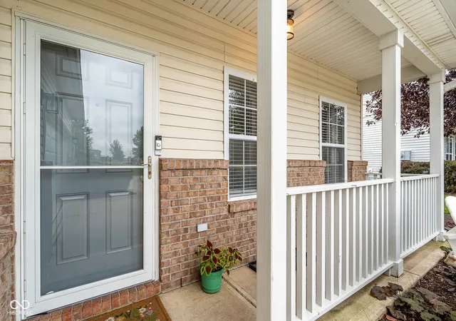 Photo 4 of Condo for sale at 1193 Fantail Dr, Greenwood, IN 46143 | MLS# 22127490 | Listing updated on 2026-09-22
