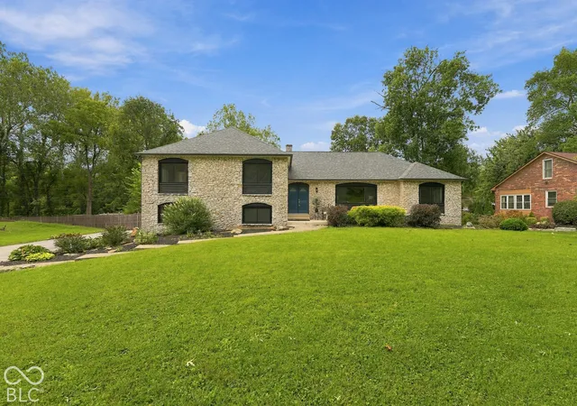 Photo 1 of Sale Pending at 4512 Dickson Rd, Indianapolis, IN 46226 | MLS# 22127511 | Listing updated on 2026-09-29