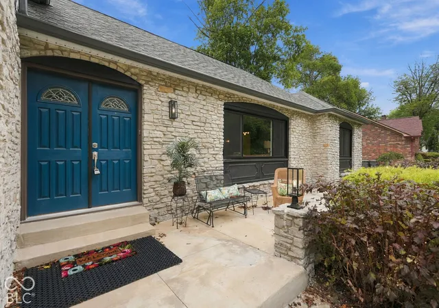 Photo 3 of Sale Pending at 4512 Dickson Rd, Indianapolis, IN 46226 | MLS# 22127511 | Listing updated on 2026-09-29