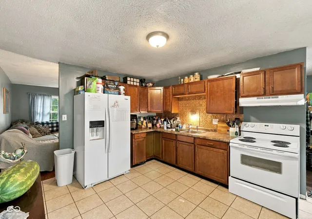 Photo 3 of Single family home for sale at 4214 Phoenix Dr, Indianapolis, IN 46241 | MLS# 22127518 | Listing updated on 2026-09-22