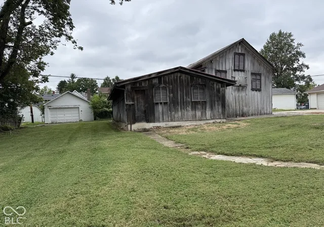 Photo 4 of Single family home for sale at 126 S Washington St, Knightstown, IN 46148 | MLS# 22127520 | Listing updated on 2026-09-27