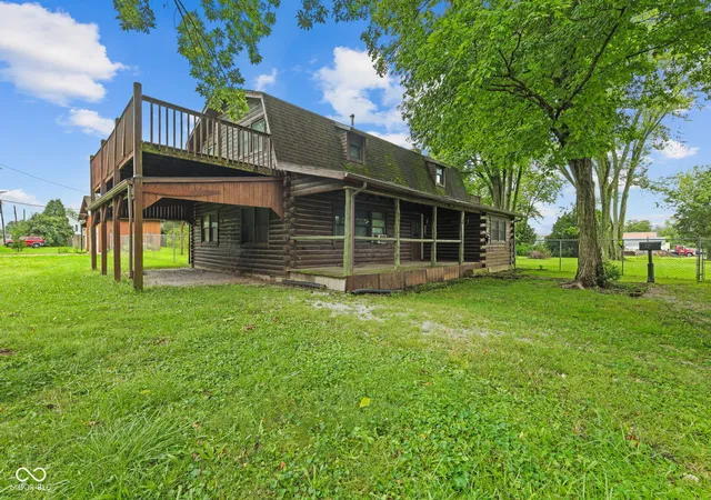 Photo 3 of Single family home for sale at 629 Cross St, Hope, IN 47246 | MLS# 22127525 | Listing updated on 2026-09-22