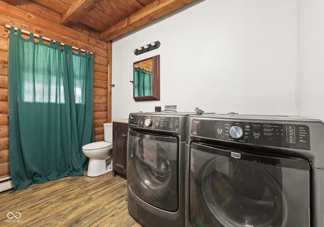 Photo 3 of Single family home for sale at 629 Cross St, Hope, IN 47246 | MLS# 22127525 | Listing updated on 2026-09-22