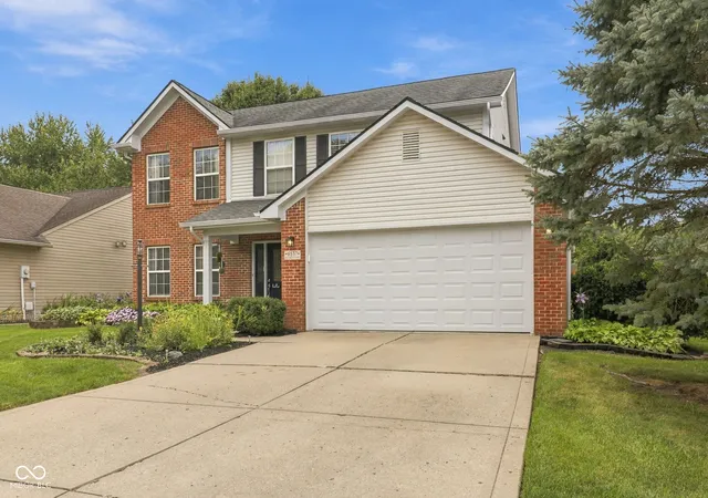 Photo 2 of Single family home for sale at 6537 Mallard Landing, Fishers, IN 46038 | MLS# 22127540 | Listing updated on 2026-09-24