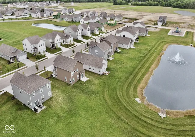 Photo 3 of Single family home for sale at 1894 Victor Higgins Dr, Shelbyville, IN 46176 | MLS# 22127543 | Listing updated on 2026-09-22