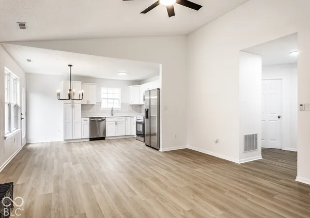 Photo 3 of Single family home for sale at 18061 Sanibel Cir, Westfield, IN 46062 | MLS# 22127565 | Listing updated on 2026-09-29