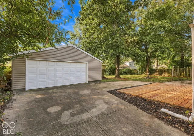 Photo 4 of Single family home for sale at 8235 Barry Rd, Indianapolis, IN 46219 | MLS# 22127580 | Listing updated on 2026-09-24