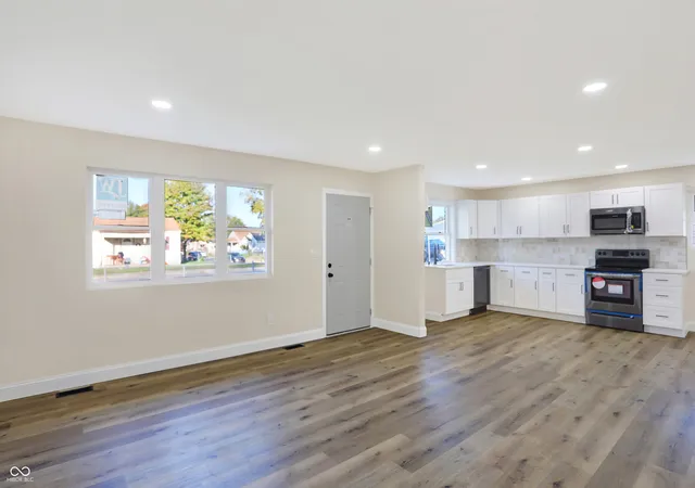 Photo 3 of Single family home for sale at 2509 S State Ave, Indianapolis, IN 46203 | MLS# 22127589 | Listing updated on 2026-09-22