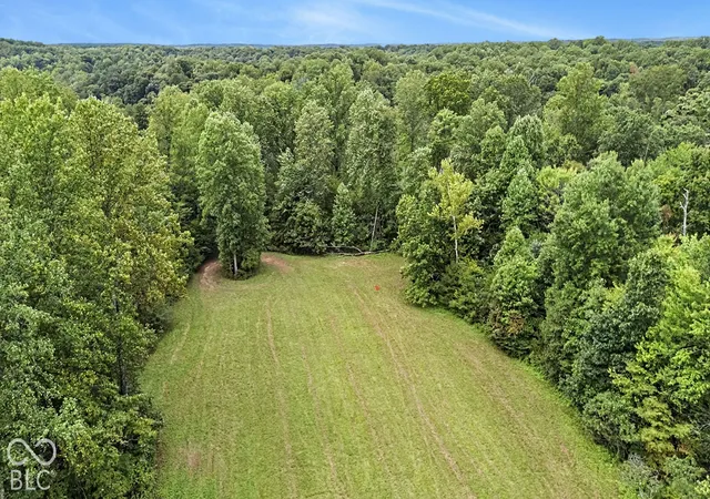 Photo 4 of Sale Pending at 3190 Wilbur Rd, Martinsville, IN 46151 | MLS# 22127595 | Listing updated on 2026-09-25
