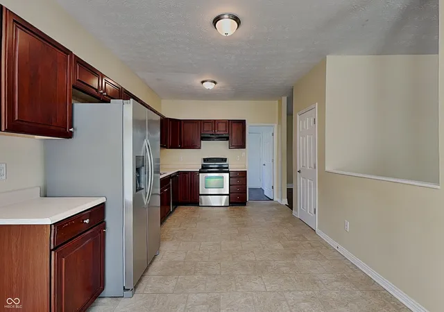 Photo 4 of Single family home for sale at 13044 Brookdale Dr, Fishers, IN 46037 | MLS# 22127601 | Listing updated on 2026-09-22