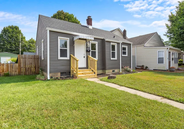 Photo 3 of Single family home for sale at 113 S 8th Avenue, Beech Grove, IN 46107 | MLS# 22127603 | Listing updated on 2026-09-22