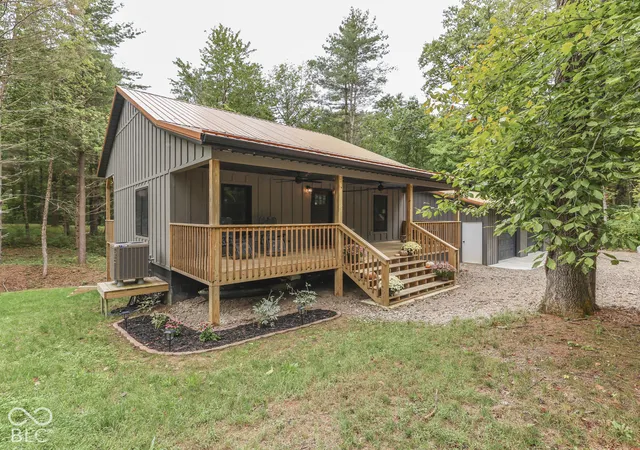Photo 3 of Single family home for sale at 7951 Laurel Dr, Nineveh, IN 46164 | MLS# 22127610 | Listing updated on 2026-10-07
