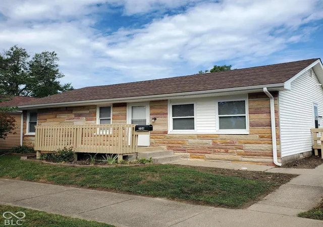 Photo 1 of Sale Pending at 706 W Laurel St, Seymour, IN 47274 | MLS# 22127611 | Listing updated on 2026-09-27