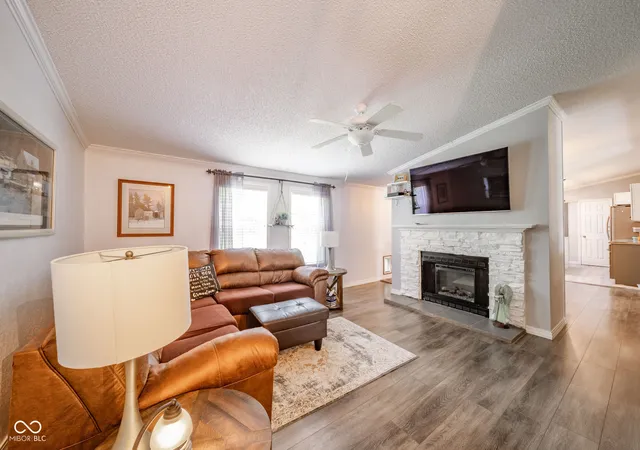 Photo 3 of Sale Pending at 213 S Winter Dr, New Castle, IN 47362 | MLS# 22127616 | Listing updated on 2026-09-24