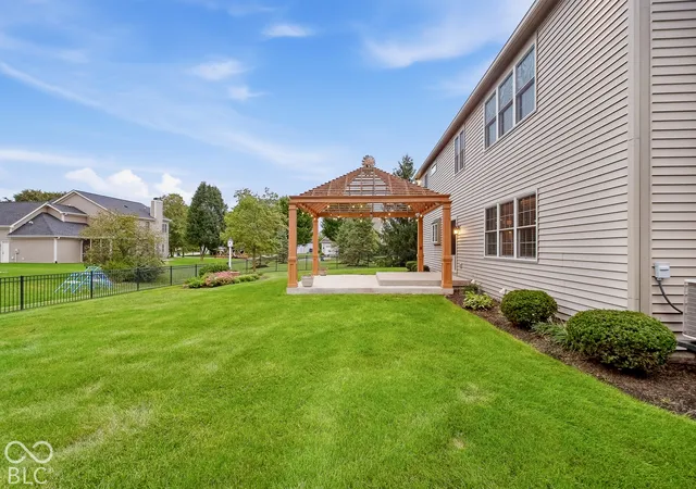 Photo 3 of Single family home for sale at 1050 Belvedere Pl, Westfield, IN 46074 | MLS# 22127622 | Listing updated on 2026-09-30